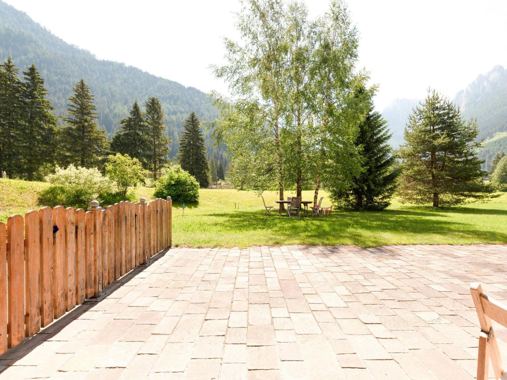 Spacious Chalet With Garden Near Ski Area In Tyrol Поца ди Фаса Екстериор снимка