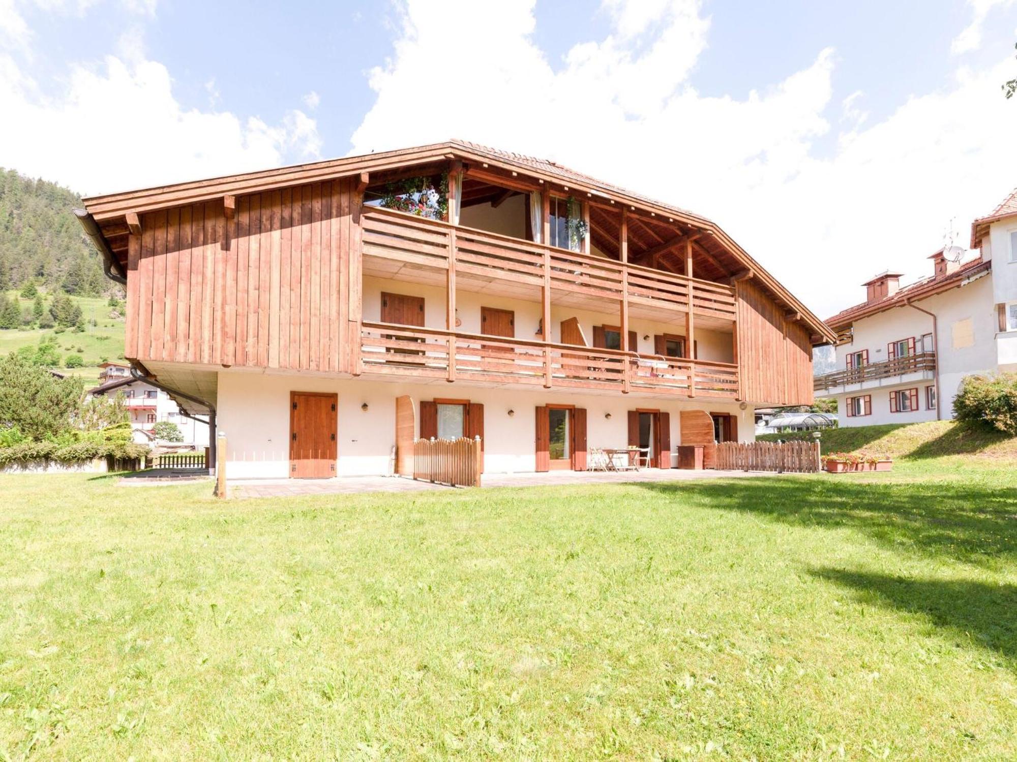 Spacious Chalet With Garden Near Ski Area In Tyrol Поца ди Фаса Екстериор снимка